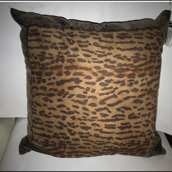 New Reversible Newport Pillow Pattern “Congo” USA